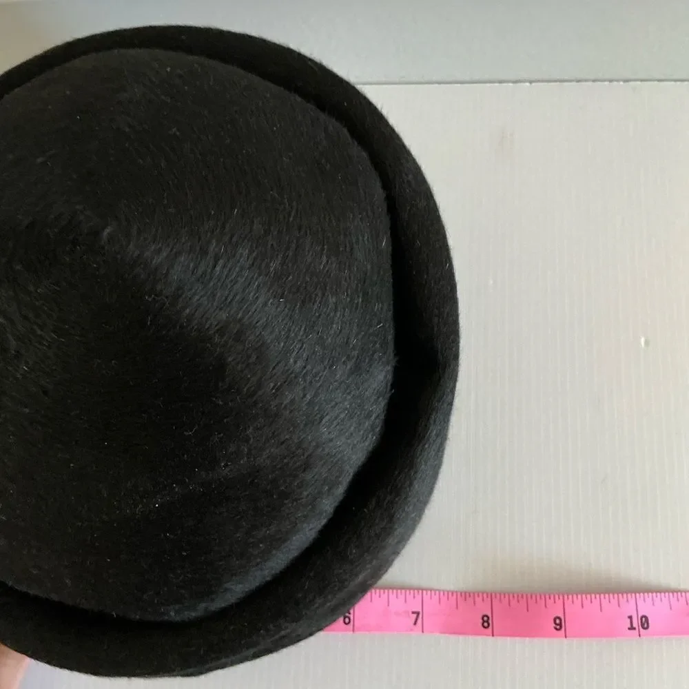 Vintage Trevi faux fur black hat size 22